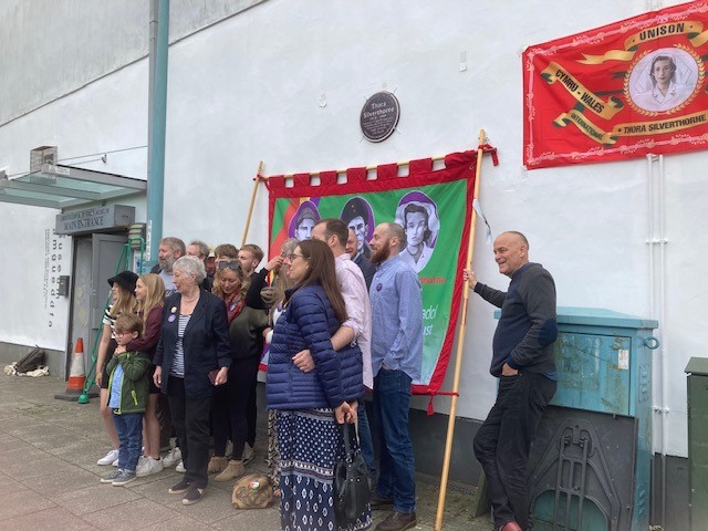 Unveiling of Thora Silverhorn plaque